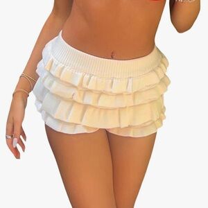 Fernvia Crochet Ruffle Shorts, Cream, Size Large